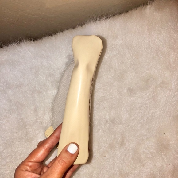 Chloe Cosmetic Pouch - Picture 5 of 13